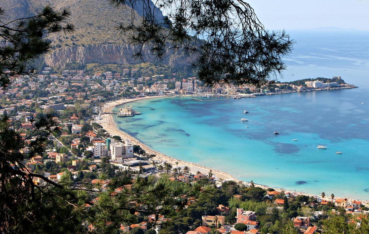 Casa Vacanza Peppino! Palermo Luaran gambar